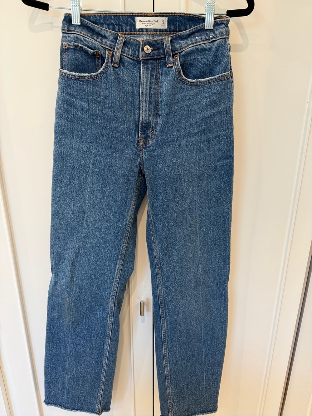Abercrombie & Fitch 90’s Relaxed Jean High Rise